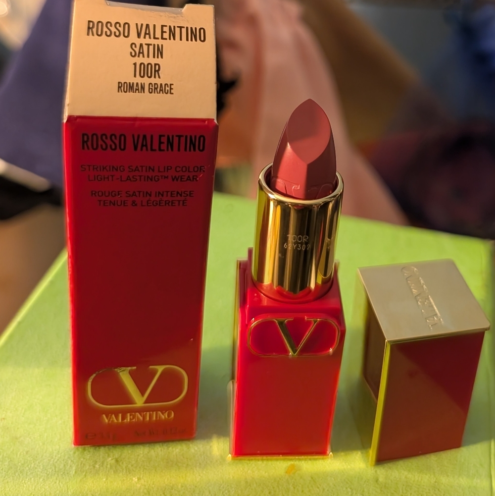 Valentino Rosso Satin Lipstick - Roman Grace